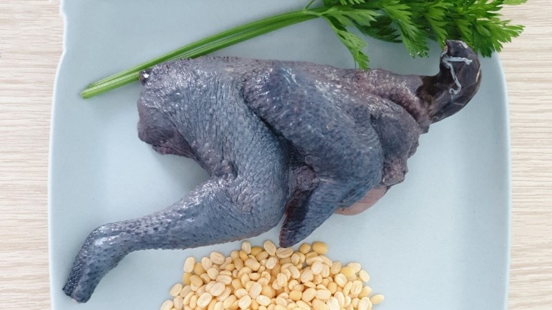 Thịt gà ác